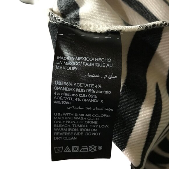 Chico's White Black Zebra Pattern Women's 3/4‎ Length sleeves V Neck - Picture 3 of 4